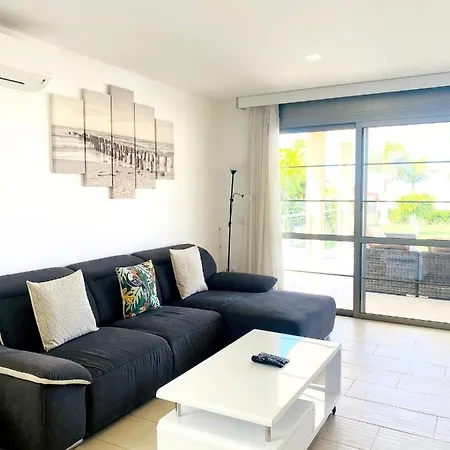 ヴィラ 5 Bedrooms Villa With Sea View Private Pool And Enclosed Garden At Costa Adeje 2 Km Away From The Beach *
