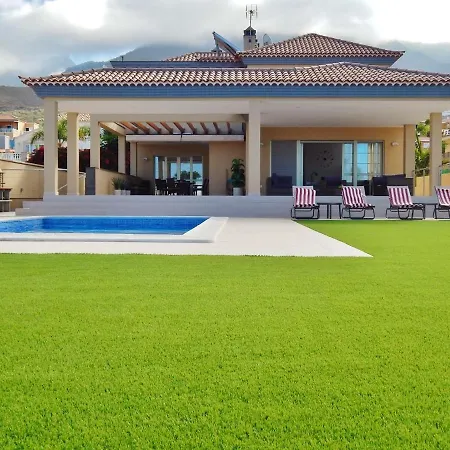 فيلة 5 Bedrooms Villa With Sea View Private Pool And Enclosed Garden At Costa Adeje 2 Km Away From The Beach أذيخي